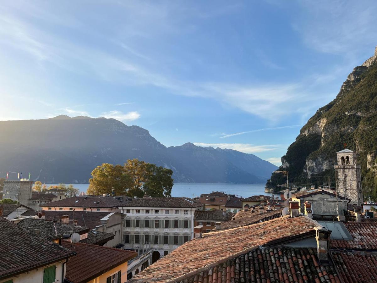 Palazzo Riccamboni Apartment Riva del Garda Exterior foto