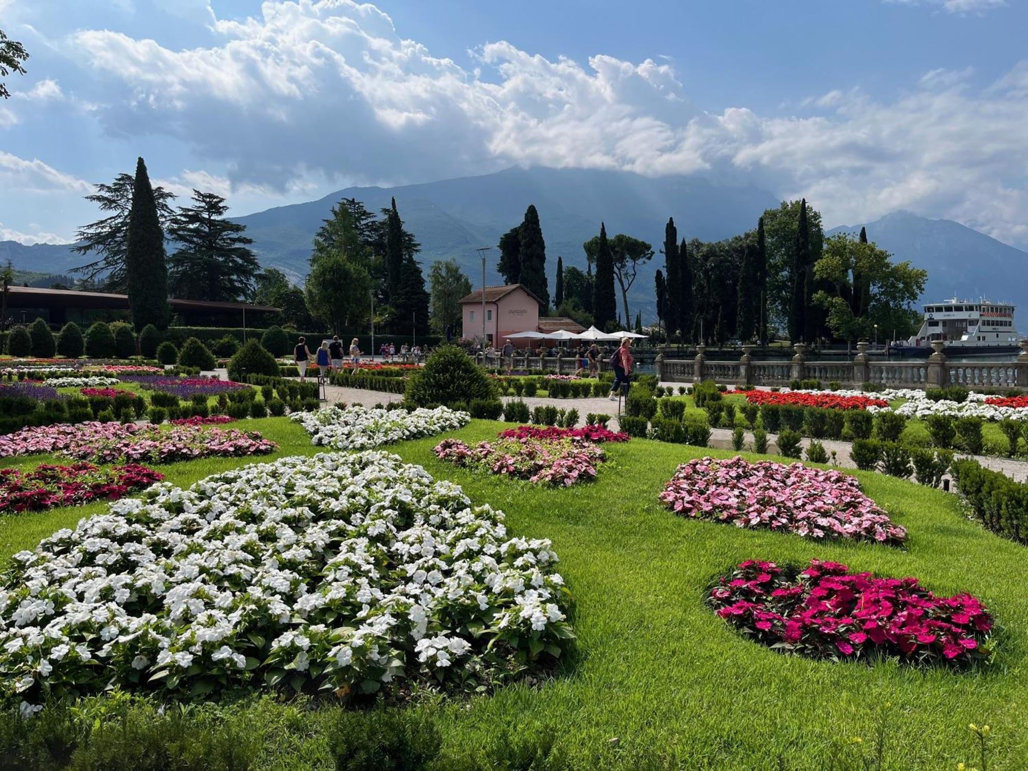 Palazzo Riccamboni Apartment Riva del Garda Exterior foto
